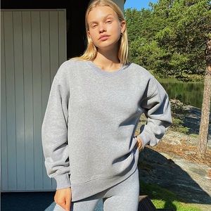 TNA Cozy Fleece Boyfriend Crewneck